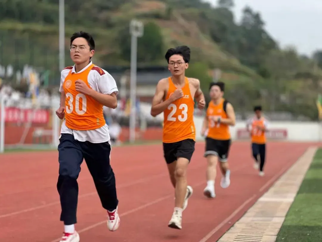 业余篮球运动员如何结合瑜伽提升技能_1